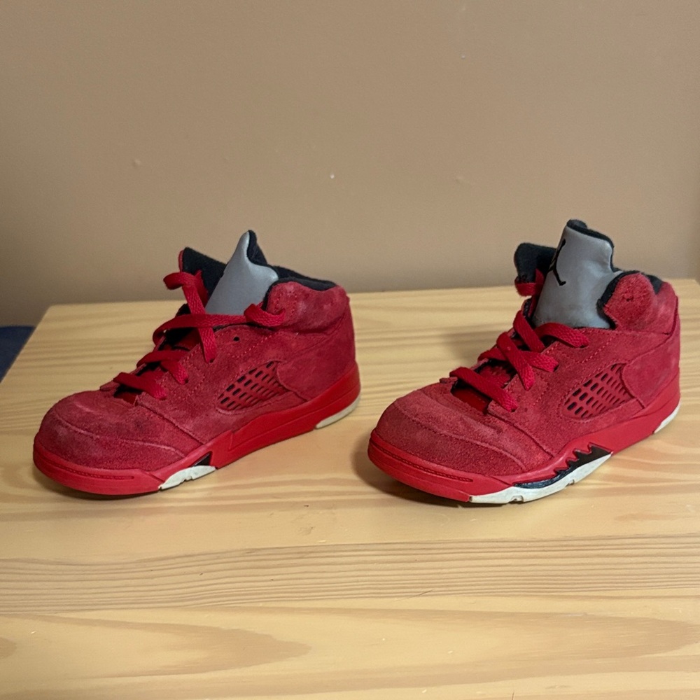 Jordan 5 Retro Raging Bull Kids Red and Black Sneakers